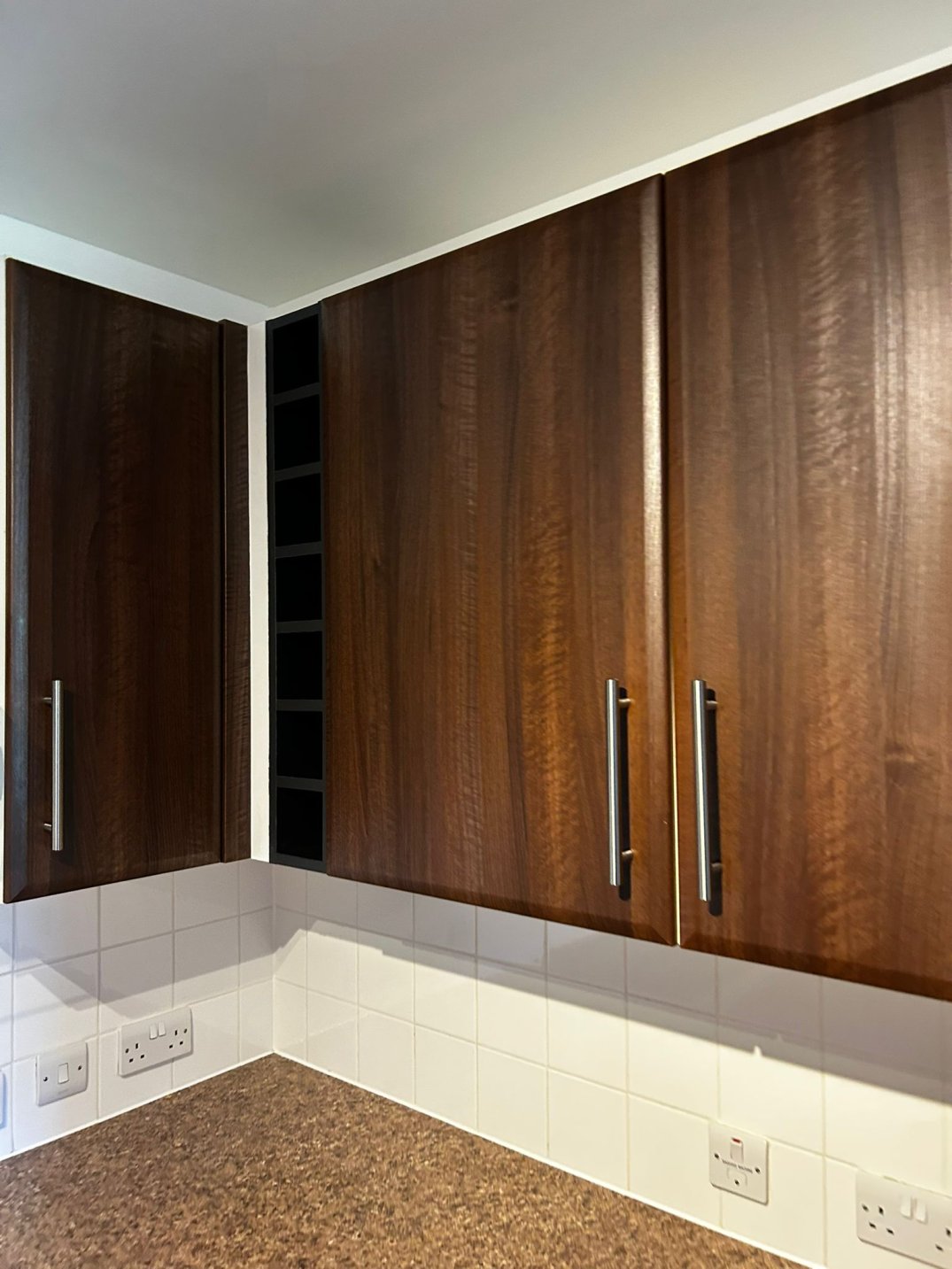 Kitchen cabinet